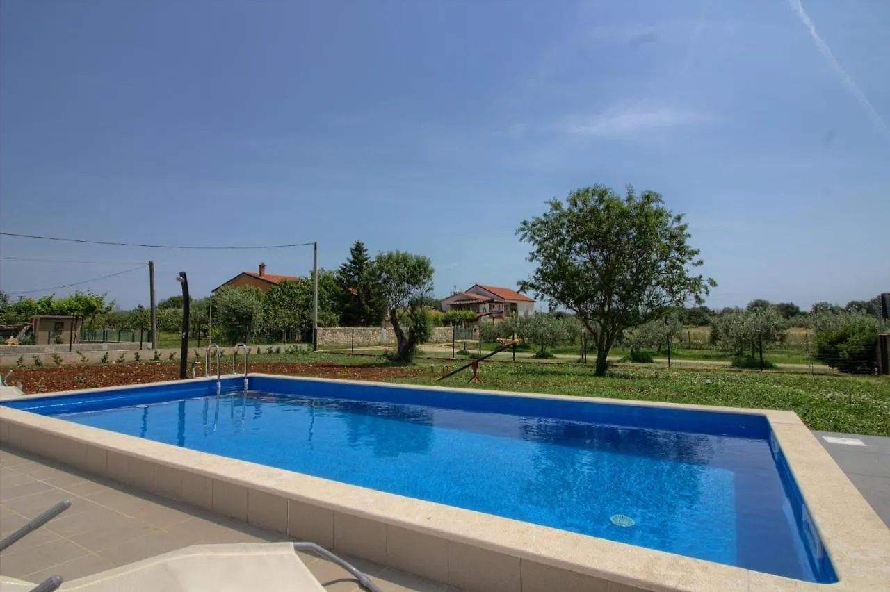 Charming Villa Seve With Private Pool In Póla Horvátország