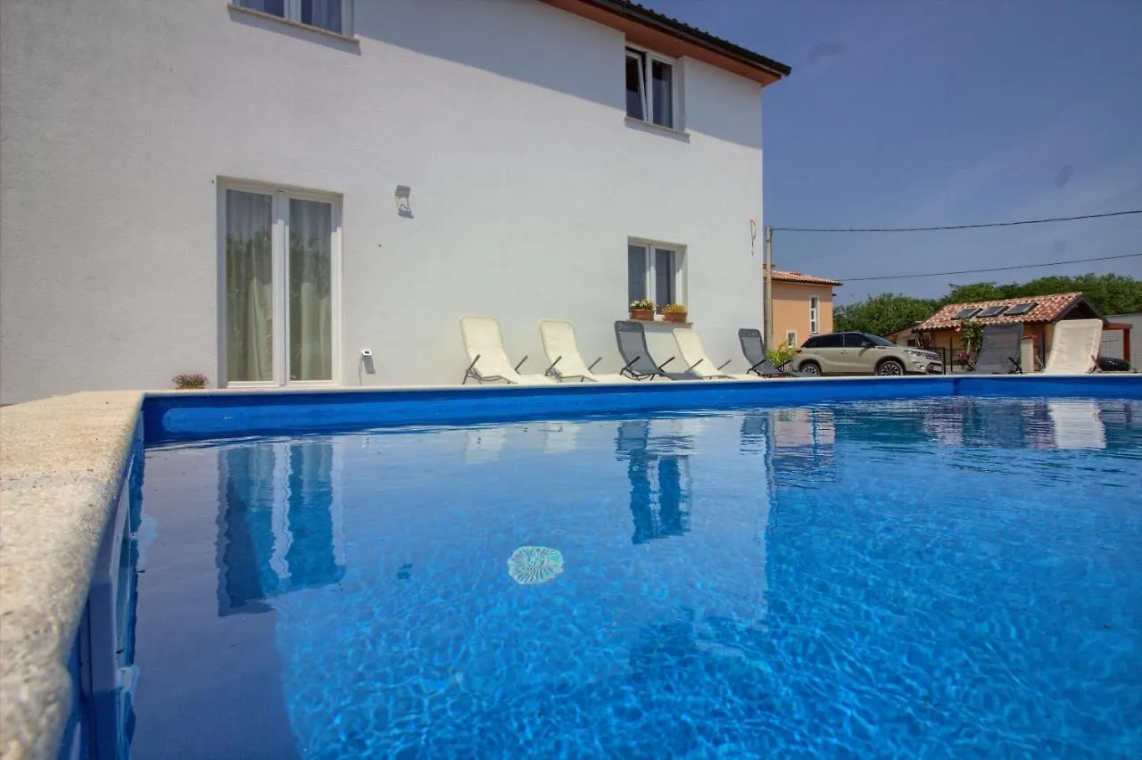 Charming Villa Seve With Private Pool In Póla Horvátország